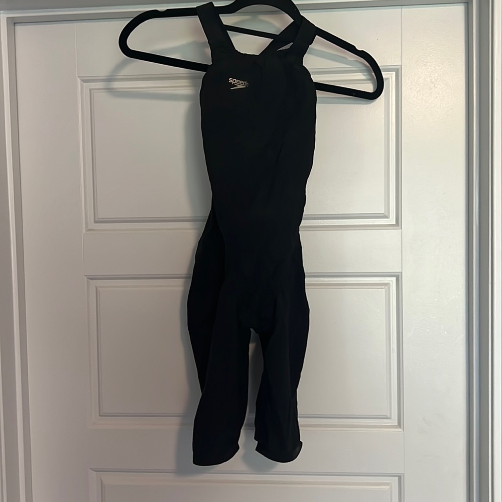 Speedo Elite 2 Closed Back Size 24